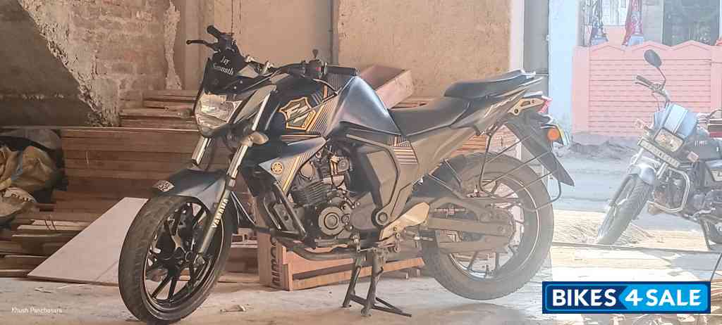 Yamaha FZ FI V2