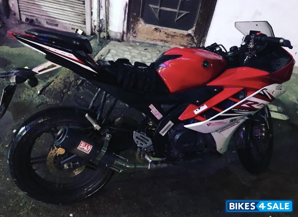 Yamaha YZF R15 V2