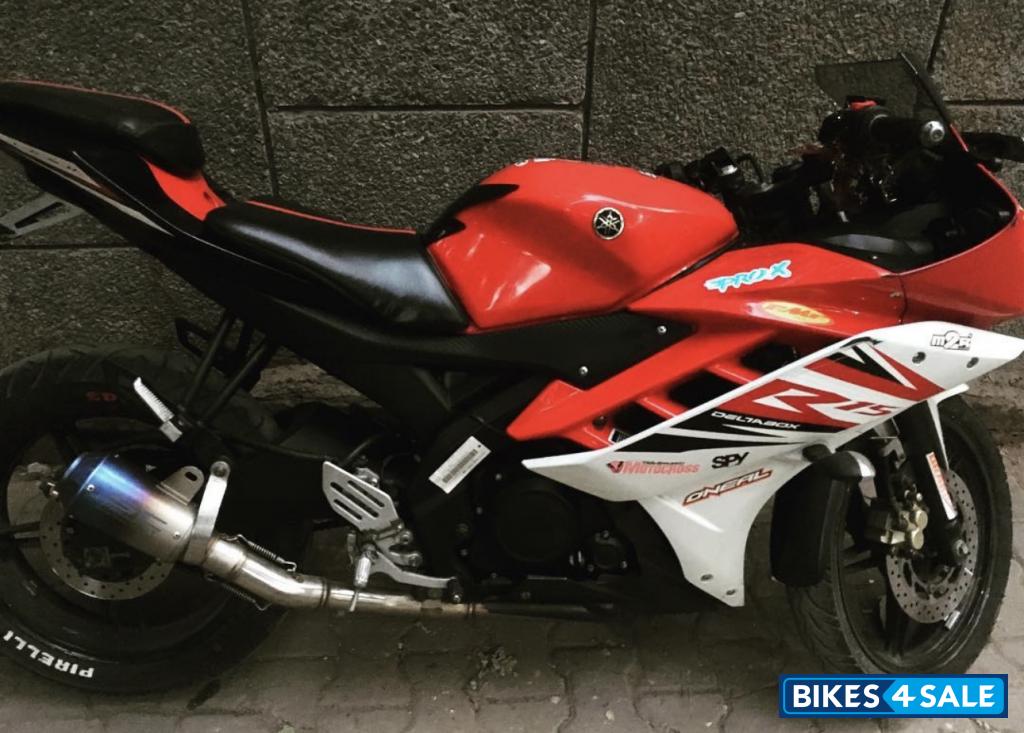 Yamaha YZF R15 V2