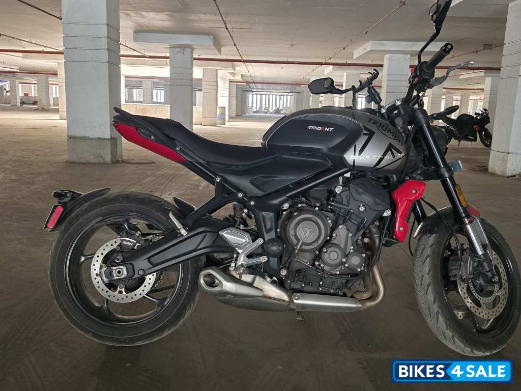 Silver & Red Triumph Trident 660