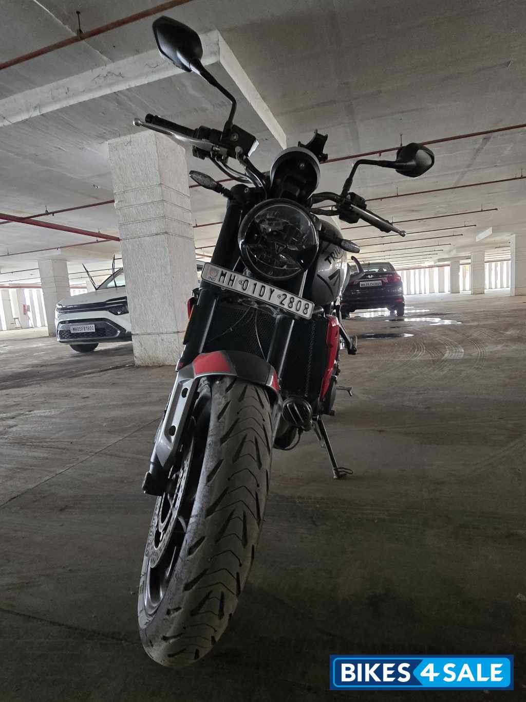 Silver & Red Triumph Trident 660