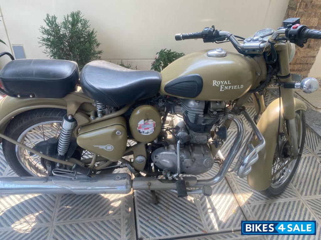 Royal Enfield Classic Desert Storm