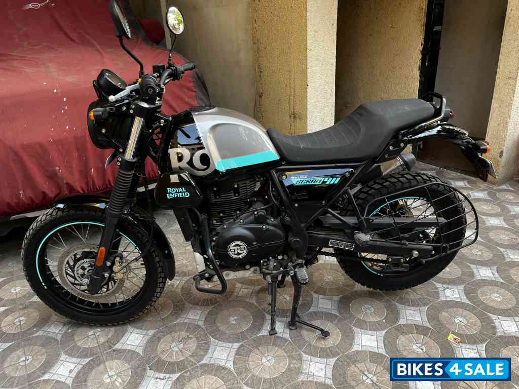 Black Royal Enfield Scram 411