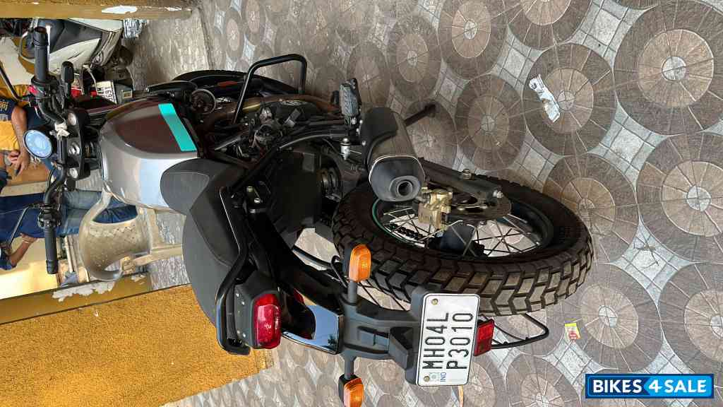 Black Royal Enfield Scram 411