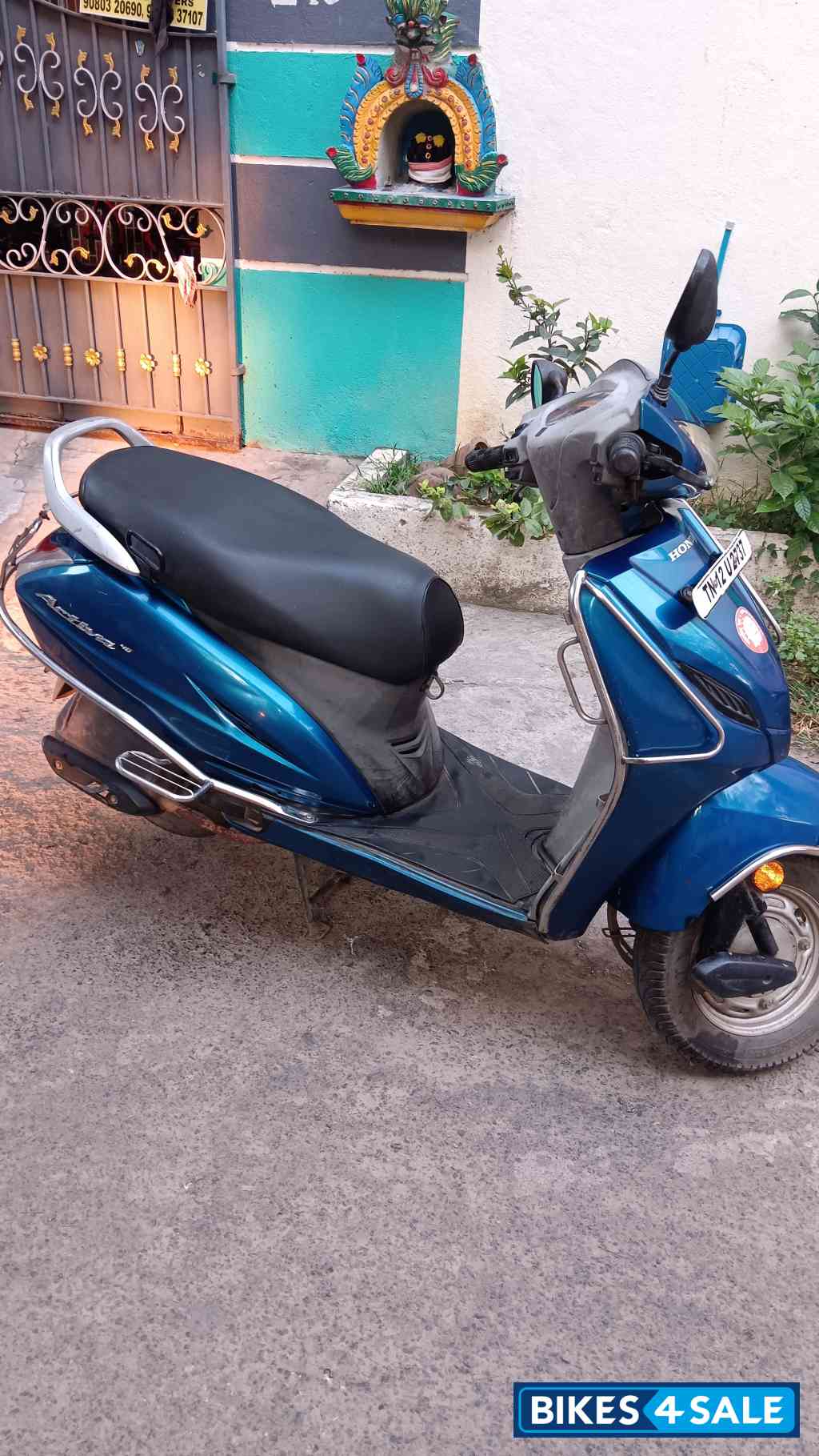 Blue Honda Activa 4G