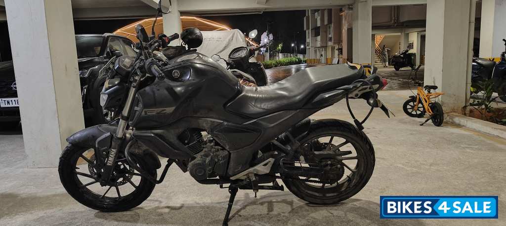 Matt Black Yamaha FZ-S FI V3