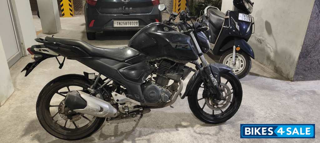 Matt Black Yamaha FZ-S FI V3