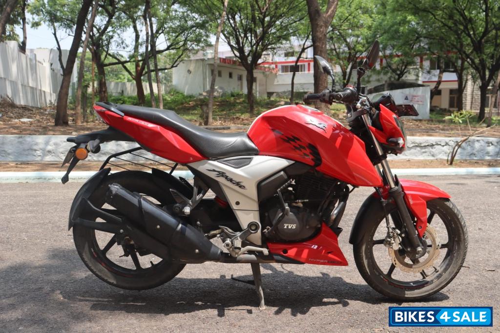 TVS Apache RTR 160 4V