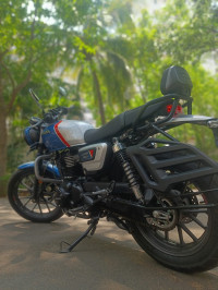 New Hue Blue Honda CB350RS New Hue Edition