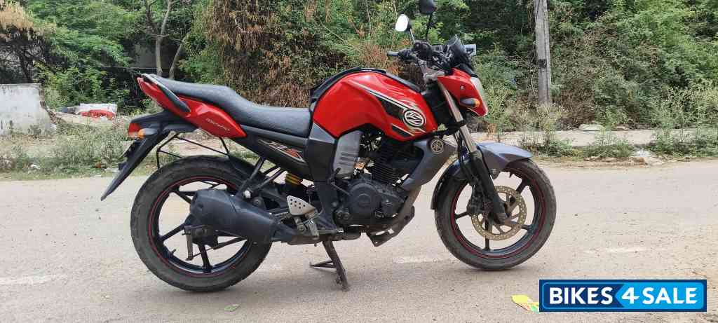 Yamaha FZ-S