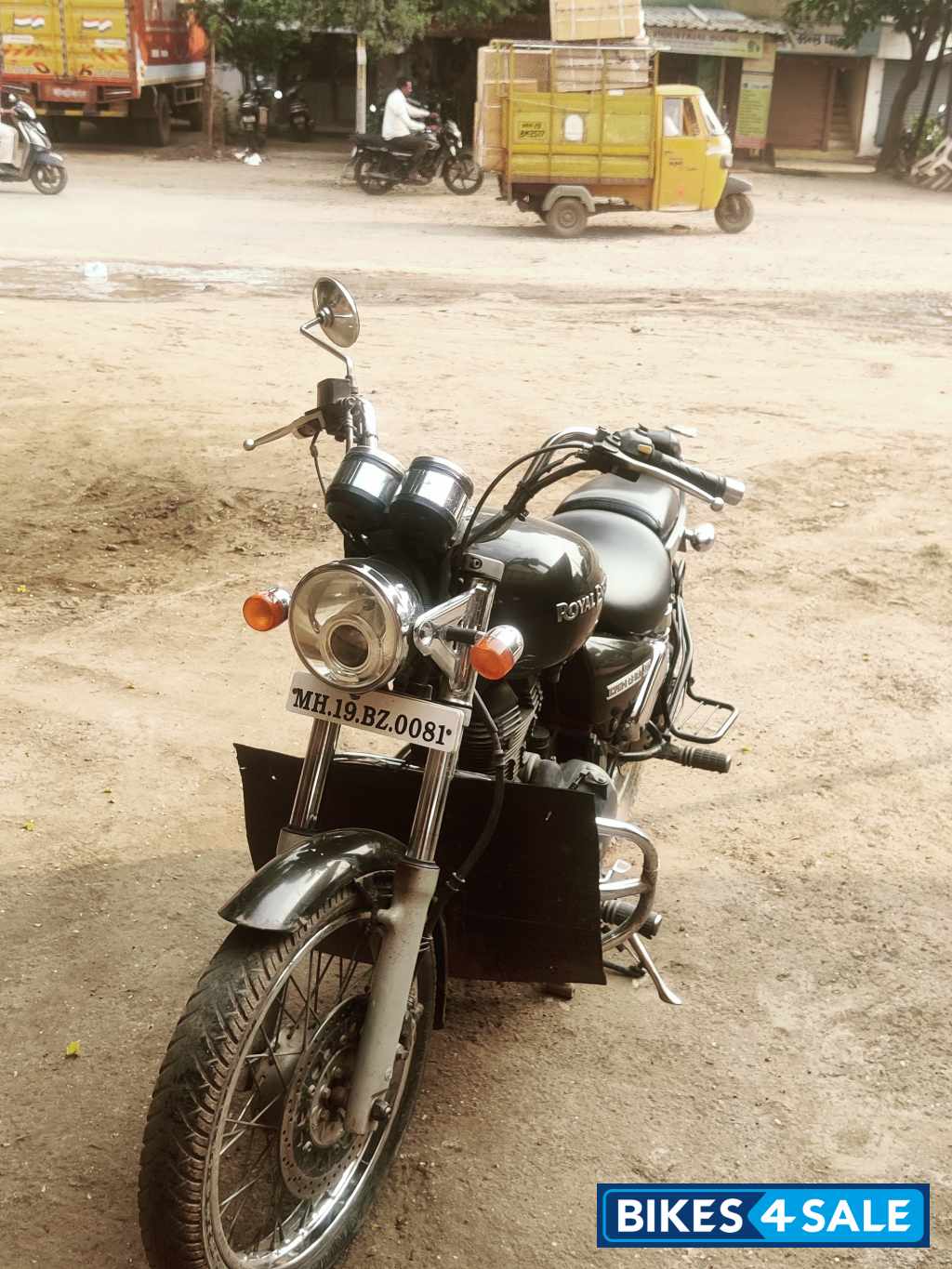 Royal Enfield Thunderbird 350 Royal Enfield Thunderbird 350