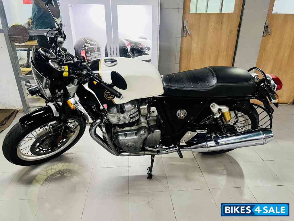 Black & White Royal Enfield Continental GT 650 Black & White Royal Enfield Continental GT 650
