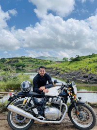 Black & White Royal Enfield Continental GT 650