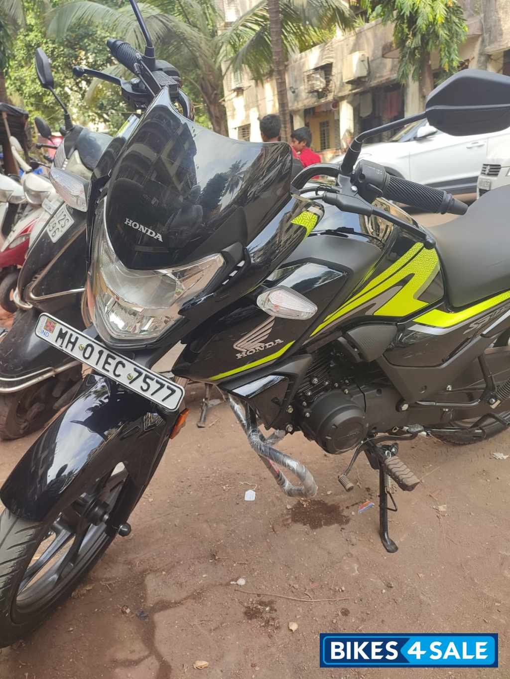 Black And Neon Honda SP125