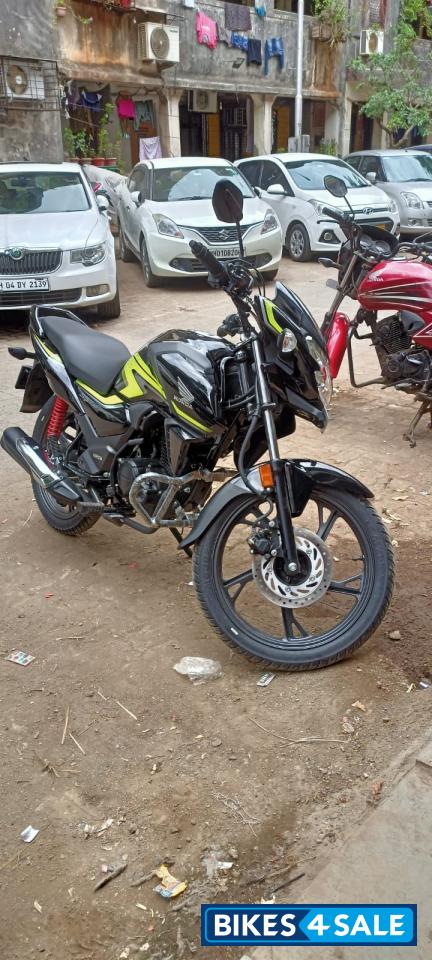 Black And Neon Honda SP125