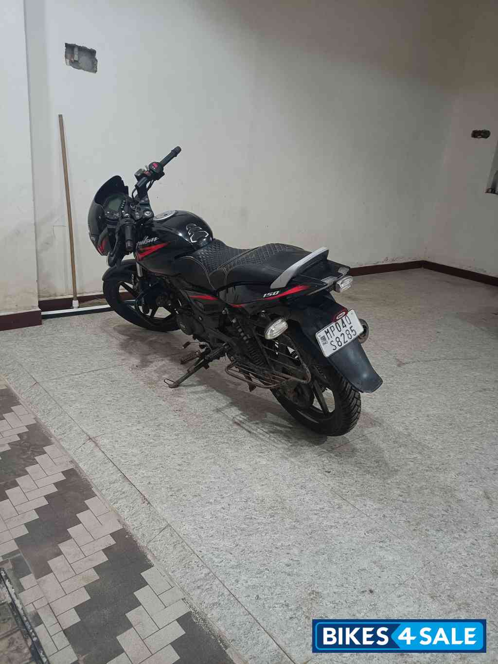 Black Bajaj Pulsar 150