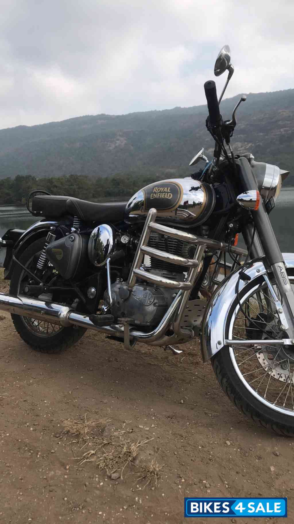 Graphite Chrome Royal Enfield Classic 500