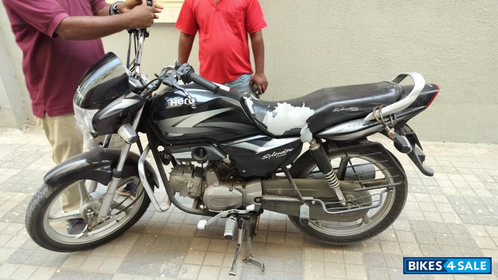 Black Hero Splendor Pro