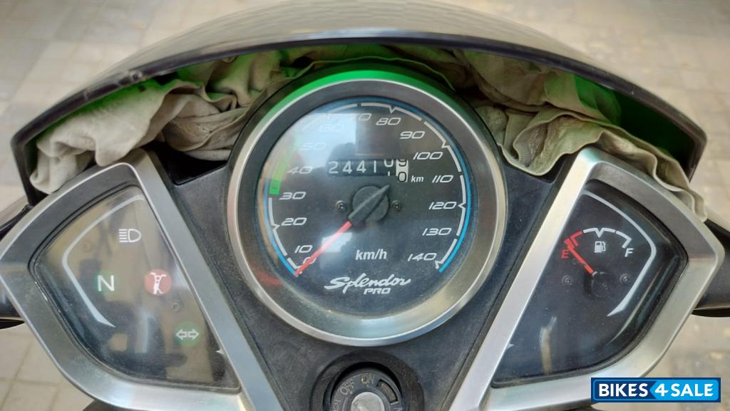 Black Hero Splendor Pro