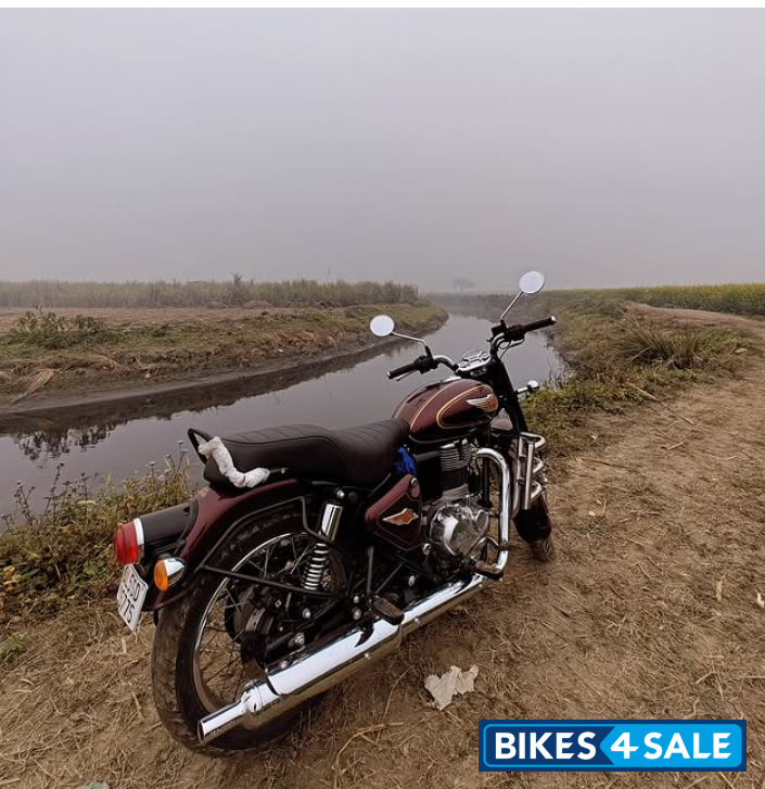 Maroon Royal Enfield Bullet Standard 350