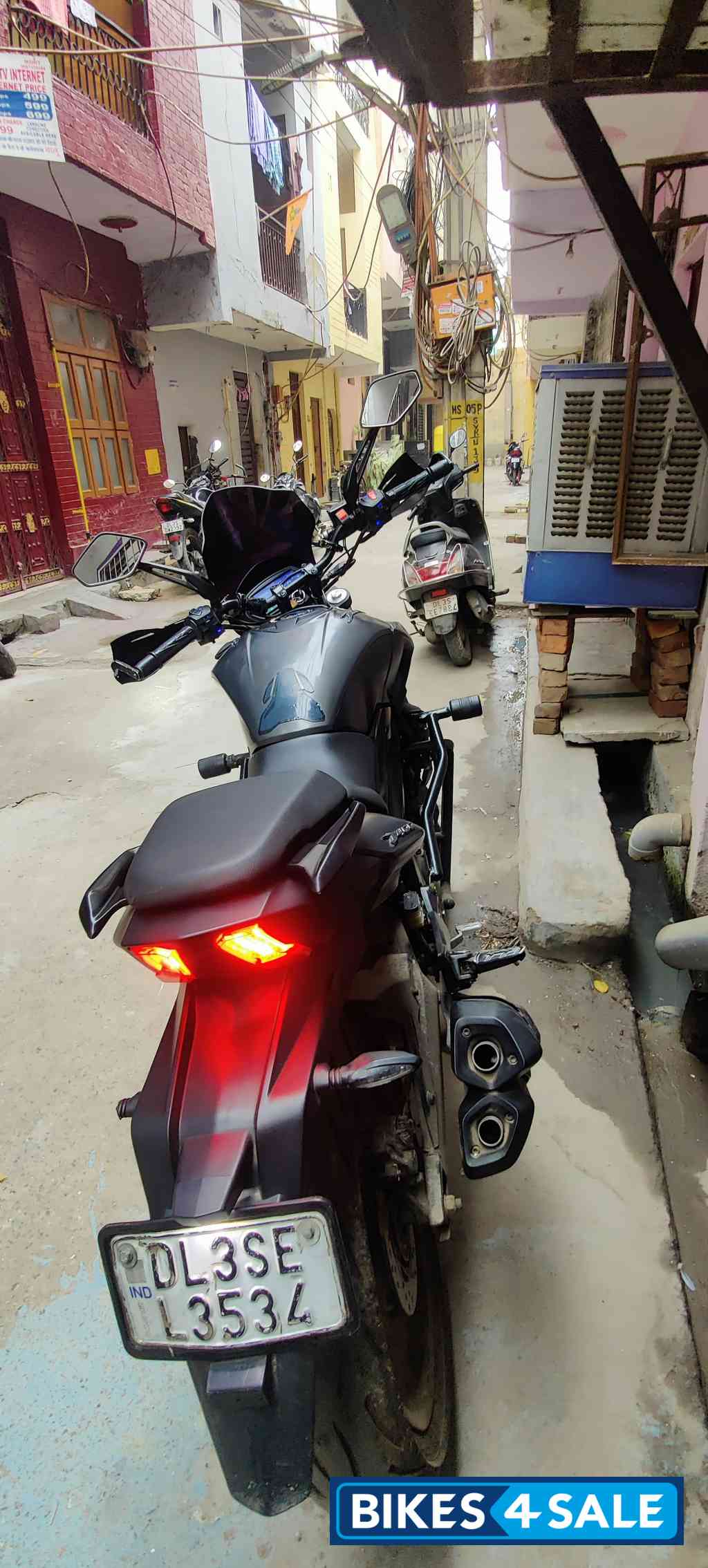 Bajaj Dominar 400 ABS BS6