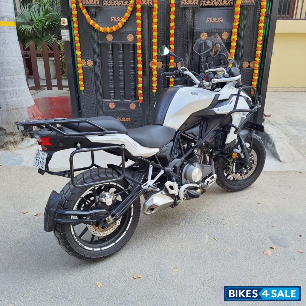 White Benelli TRK 502