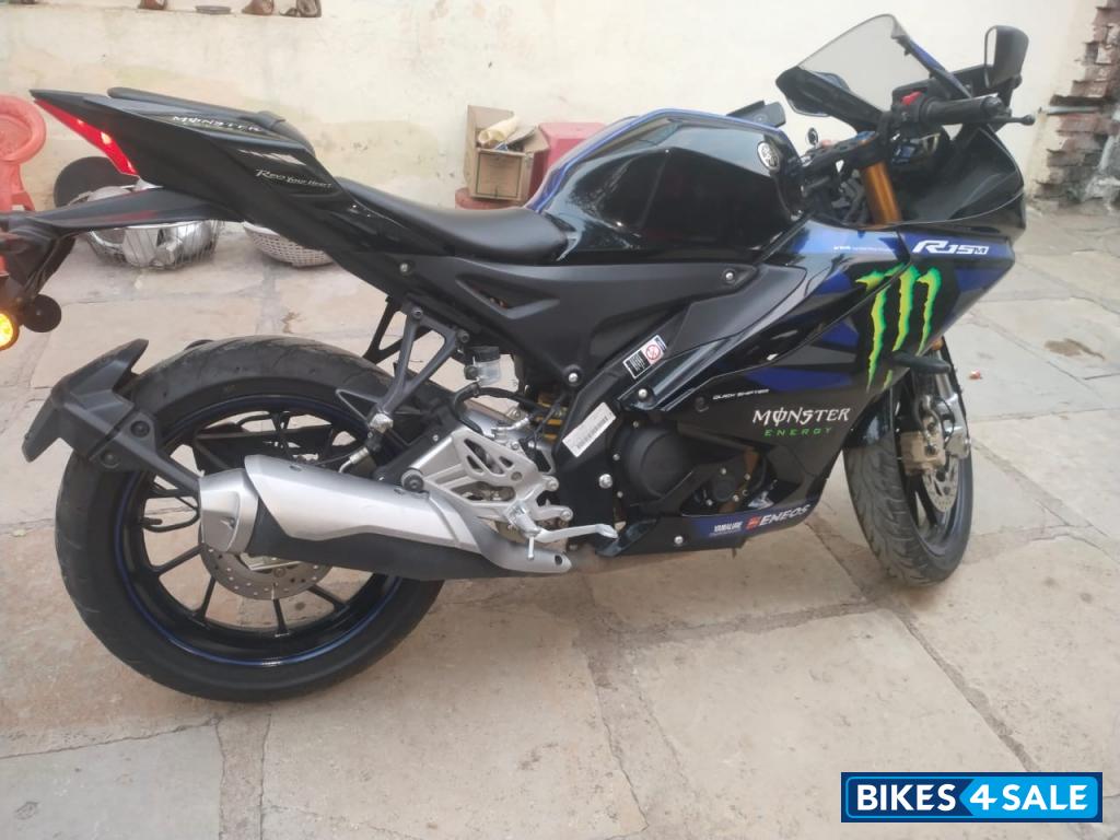 Yamaha R15M Monster Energy MotoGP Edition
