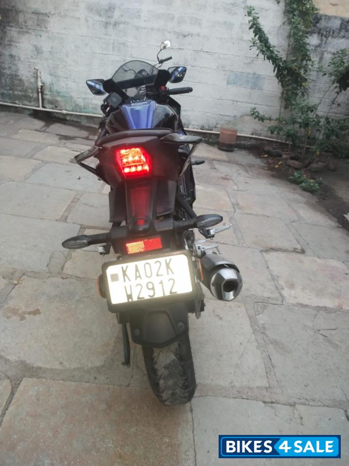 Yamaha R15M Monster Energy MotoGP Edition