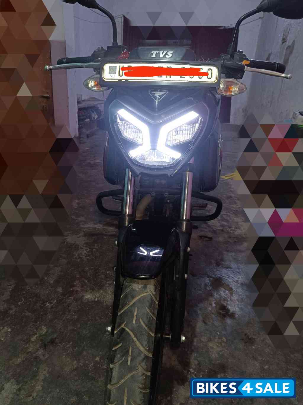 TVS Raider Split Seat