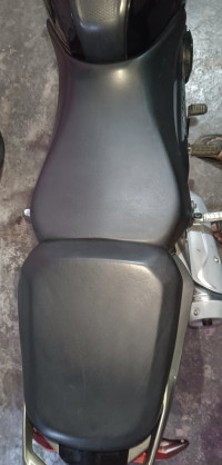 TVS Raider Split Seat