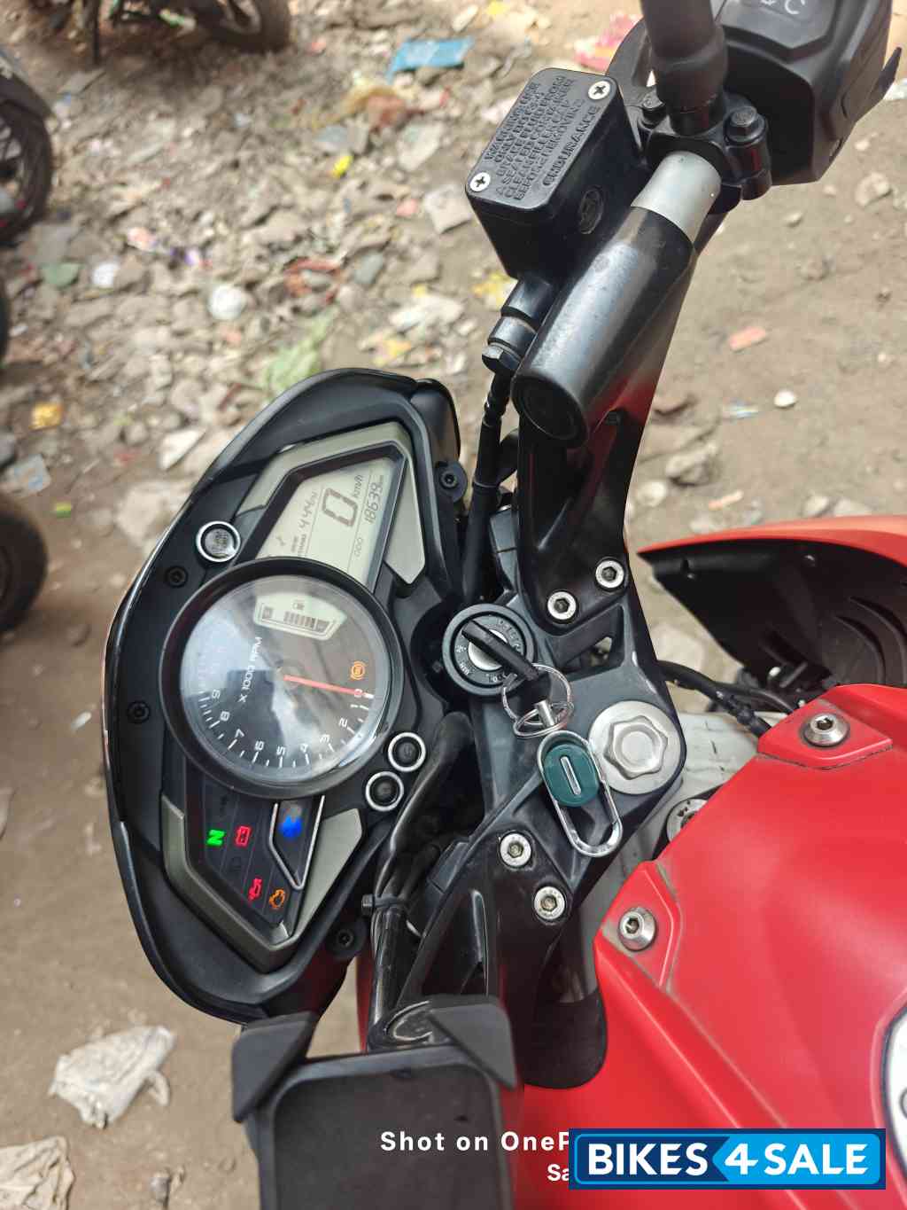 Red Bajaj Pulsar NS 160 BS6