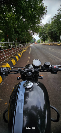 Jawa 42 Dual Channel ABS AllStar Black