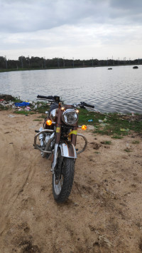 Royal Enfield Classic 350 2024