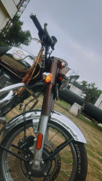 Royal Enfield Classic 350 2024