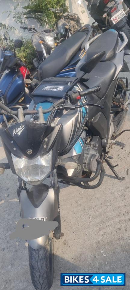 Cyan Green Yamaha FZ-S