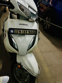 White Pearl Honda Activa 6G Dlx