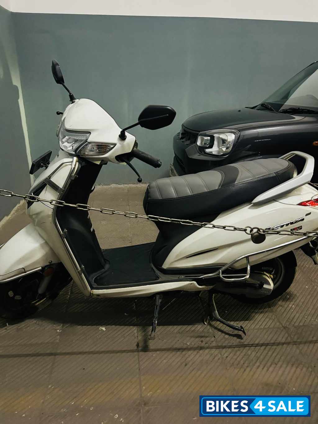 White Pearl Honda Activa 6G Dlx