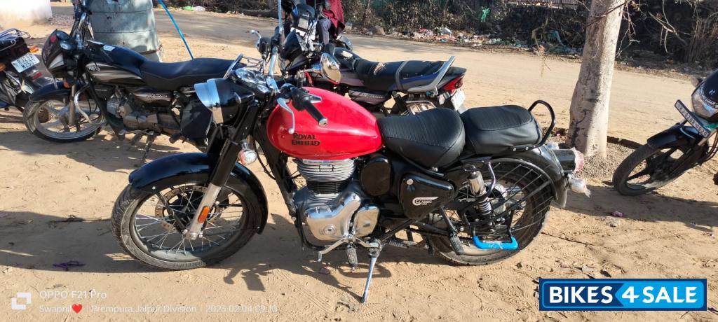 Royal Enfield Classic 350 Redditch Red