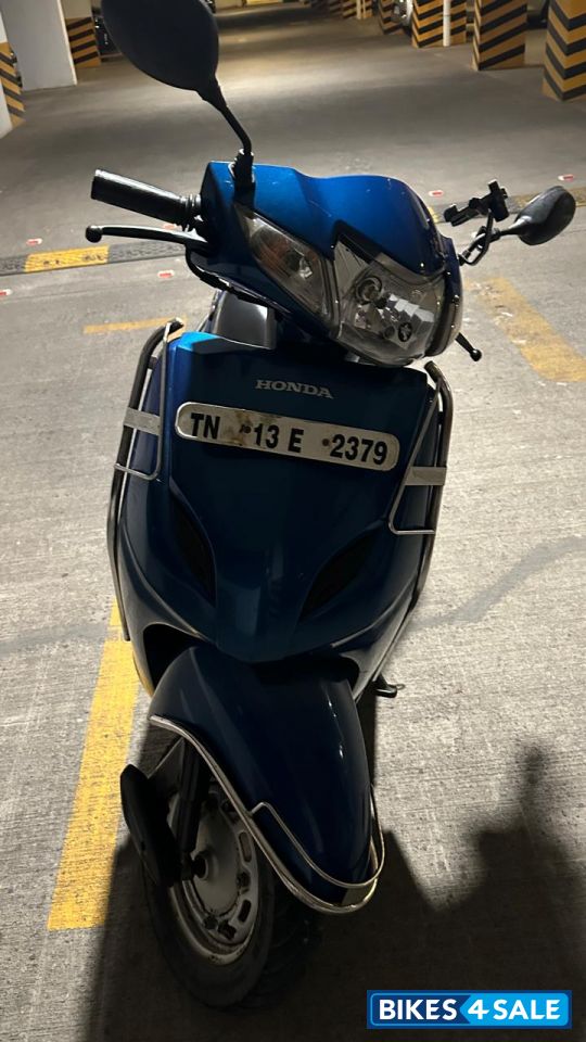 Blue Honda Activa 3G