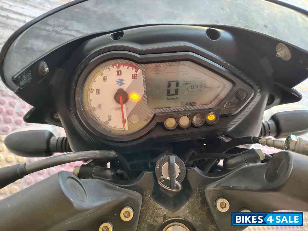 Black Silver Bajaj Pulsar 150 BS6