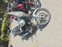 Moon White Bajaj Avenger Cruise 220