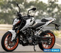 White KTM Duke 200