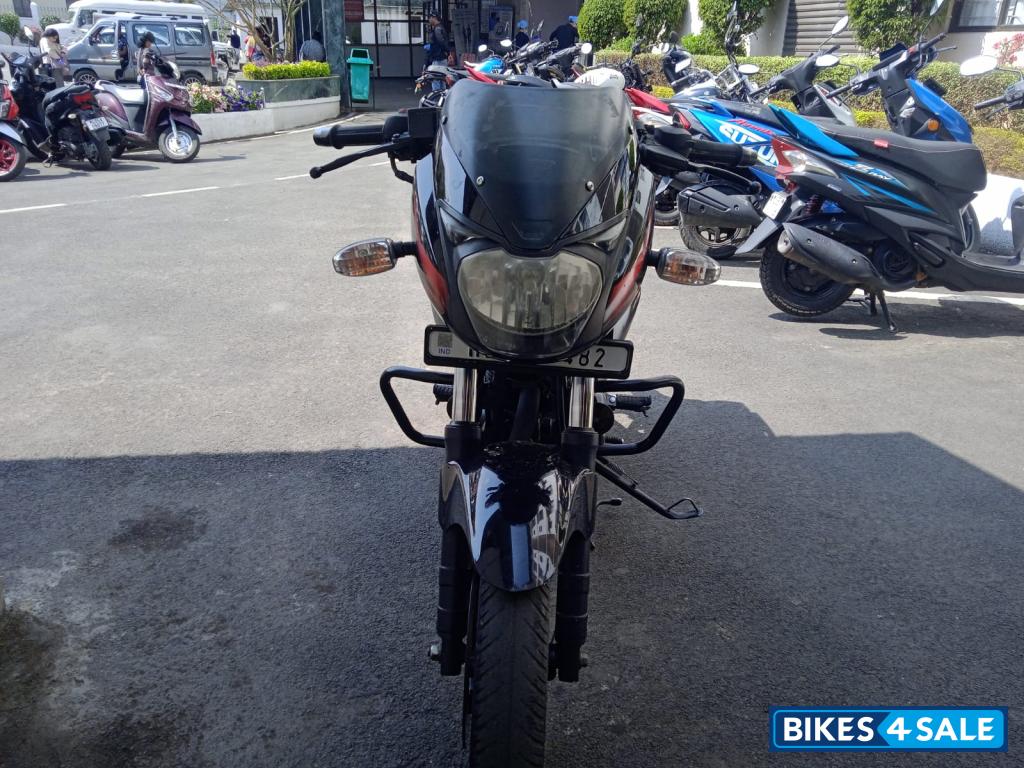 Ebony Black Met Bajaj Pulsar 180 DTSi