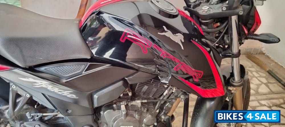 Black TVS Apache RTR 200 4V ABS Race Edition 2.0