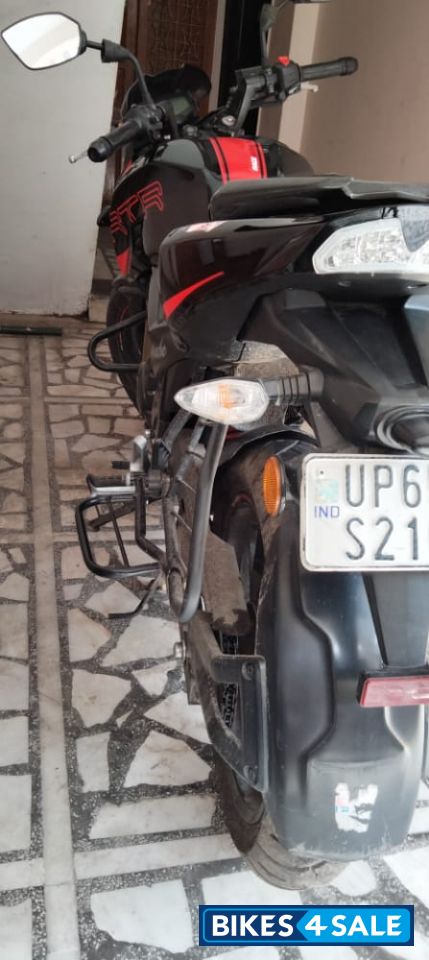 Black TVS Apache RTR 200 4V ABS Race Edition 2.0