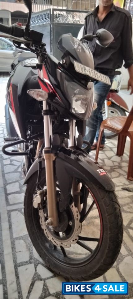 Black TVS Apache RTR 200 4V ABS Race Edition 2.0