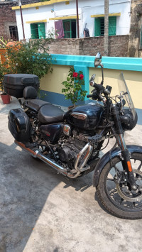 Royal Enfield Meteor 350 Stellar