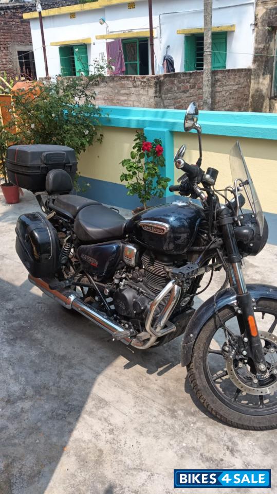 Royal Enfield Meteor 350 Stellar