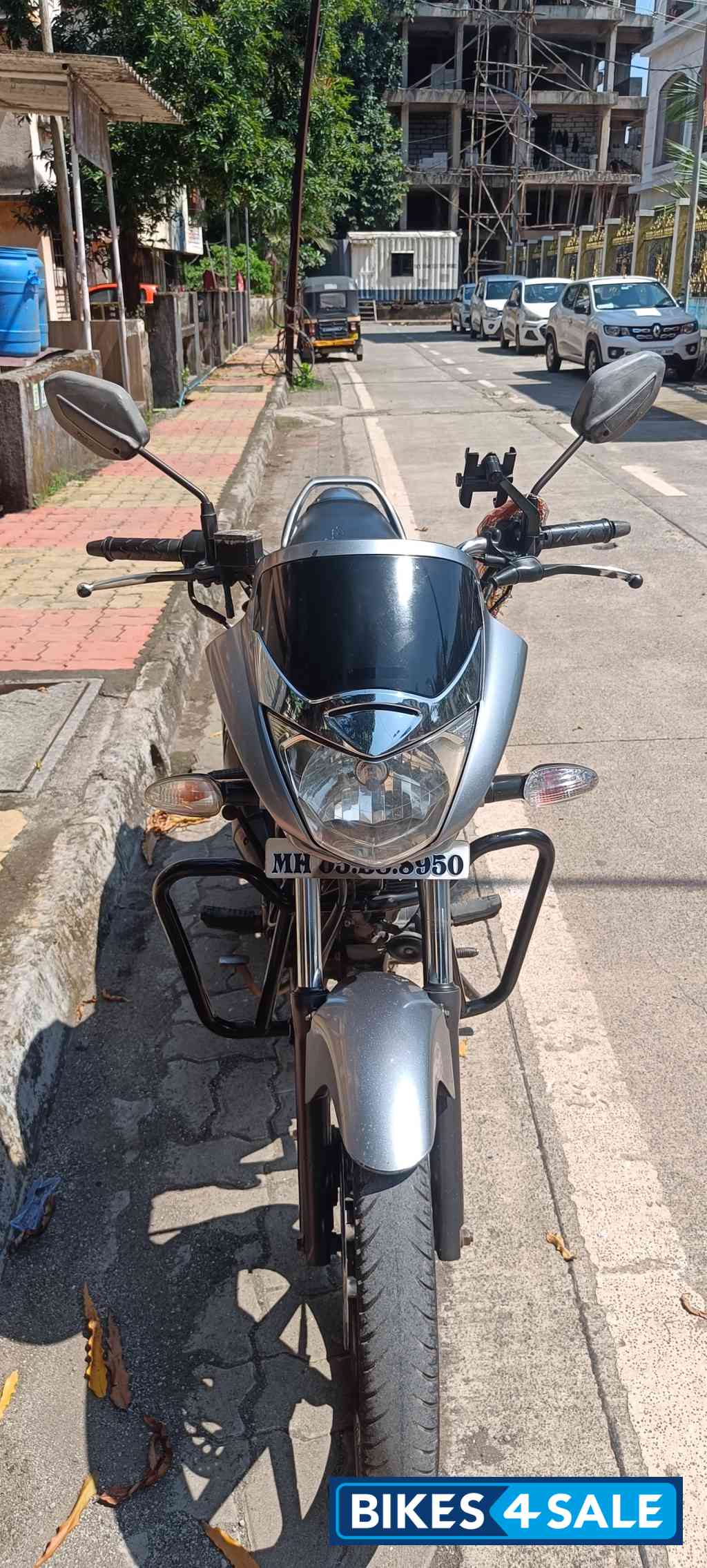 Silver Honda CB Unicorn
