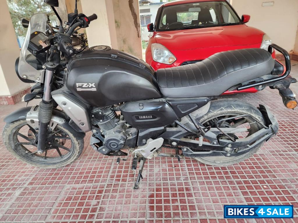 Yamaha FZ-X
